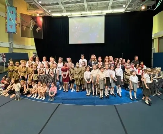 Благотворительный концерт ко Дню Победы в интернате цирка Ю. Никулина Благотворительный концерт в интернате цирка Ю. Никулина. Студия эстрадного вокала Ольги Васениной